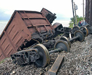 В Донецкой области с рельсов сошли 12 железнодорожных вагонов 