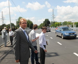 Левандовский мост открыли без торжеств и без Тимошенко 