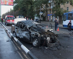 В Донецке гаишник протаранил троллейбус  