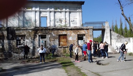 Руслан Ротань встретился с болельщиками