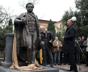 Ялта ждала Пушкина 111 лет. И дождалась  