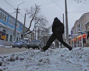 Из-за гололеда десятки симферопольцев получили травмы 