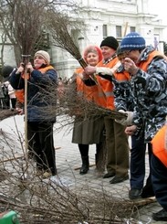 Евпаторийцы соорудили самую длинную в мире метлу 