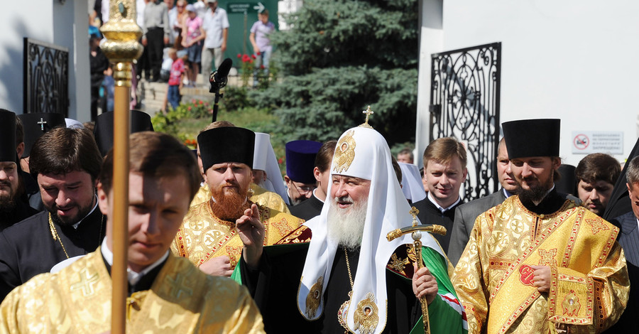 Патриарх Кирилл в Киеве встретился с Азаровы и собрал Синод РПЦ