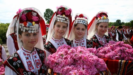 В Болгарии открыли Фестиваль роз