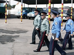 Бывшего заместителя министра транспорта и связи подозревают в подделке диплома