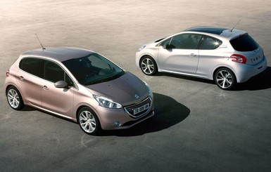 В Сети появились первые снимки нового Peugeot 208