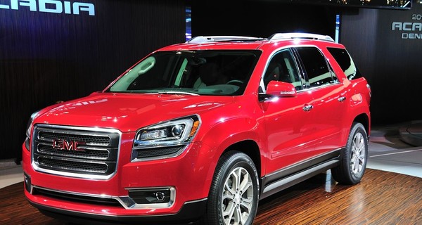 Полноразмерный внедорожник GMC Acadia изменился до неузнаваемости