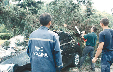 Ураган на Черкасчине убил трех человек