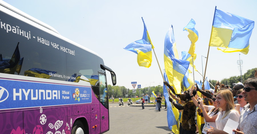 100 дней после Евро: полупустые гостиницы и транспортный регресс