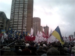 Митинг оппозиции под ЦИК: лидеры опоздали на собственную акцию