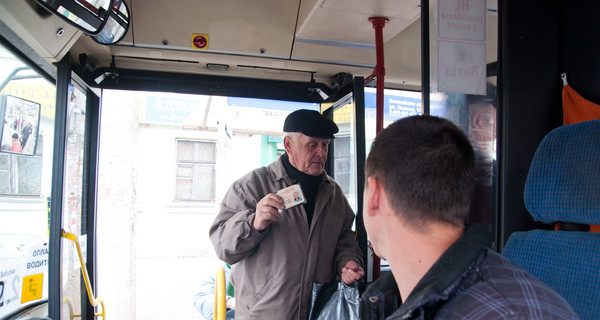 В больших автобусах ввели лимит на льготников