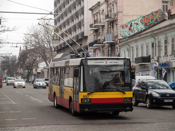 На улицы выехали троллейбусы 