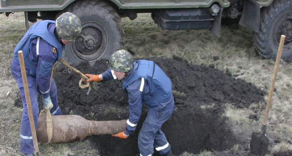 На Полтавщине школьники чуть не подорвали снаряд в костре