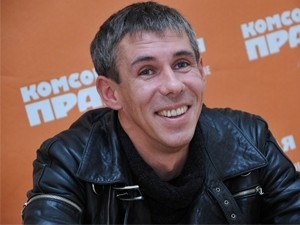 Алексей Панин снова оскорбил людей,  в которых врезалась его знакомая в Крыму