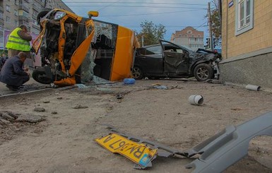 В страшной аварии в Сумах жена погибла на глазах мужа