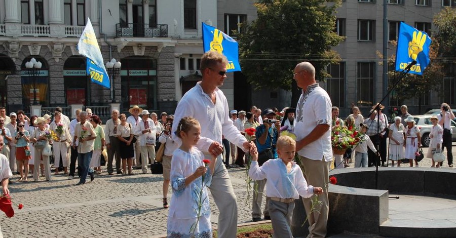 Нардеп Швайка вернул сына экс-жене