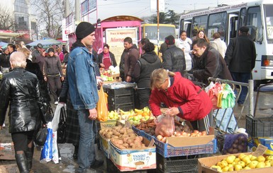 Через три месяца все стихийные рынки исчезнут?