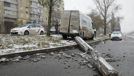 Фотофакт: гололед в Украине 