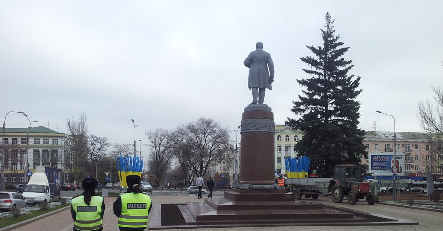 В Донецке за ЕС митингуют единицы