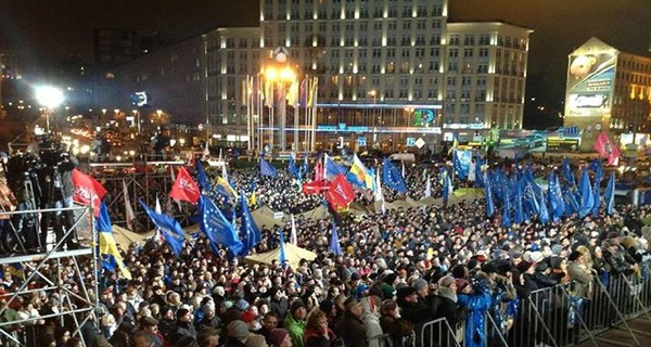 Палаточный городок на Европейской площади убрали