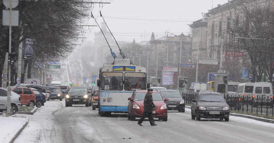 На запорожских дорогах ожидают ледовое 