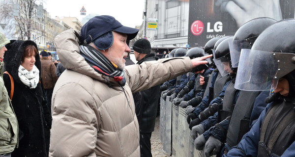 На Майдане простудились уже 45 бойцов ВВ