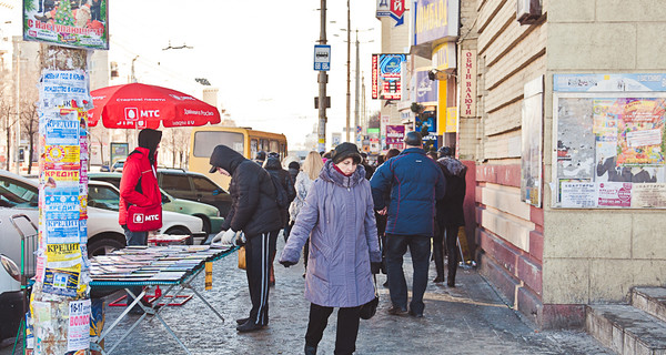 Зима в Запорожье:  Поскользнулся, упал, очнулся – гипс!