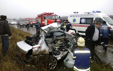 Под Донецком в аварии 