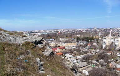 Крымчанин, столкнувший мать со скалы: 