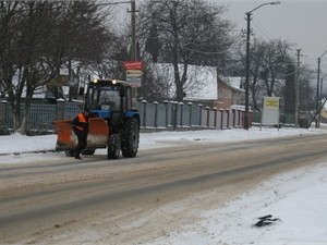 Крымские спасатели просят водителей три дня не выезжать на трассы