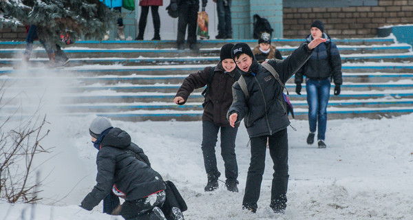 В Запорожье из-за морозов отменили уроки