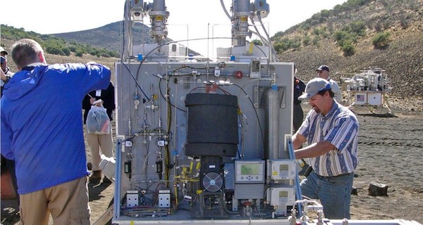 NASA будет добывать воду на Луне