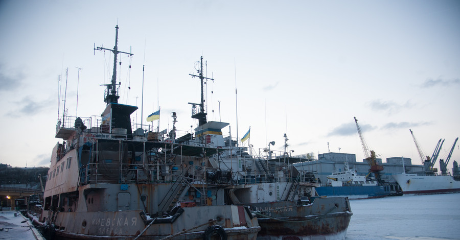 Черное море покрывается льдом