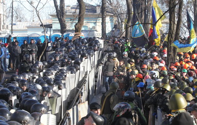 В больницы Киева госпитализированы 17 участников событий в правительственном квартале