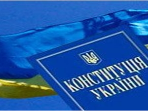 Янукович не подписал постановление о возвращении Конституции 2004 года