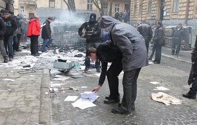 Во Львове возвращают оружие, захваченное в 