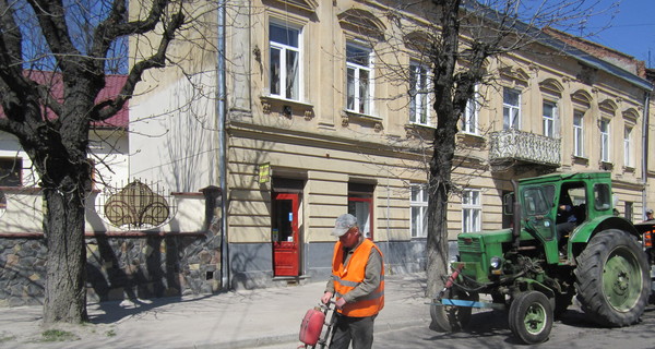 Львовские коммунальщики нашли деньги на 