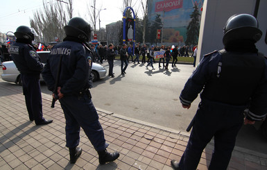 В Донецке начался митинг