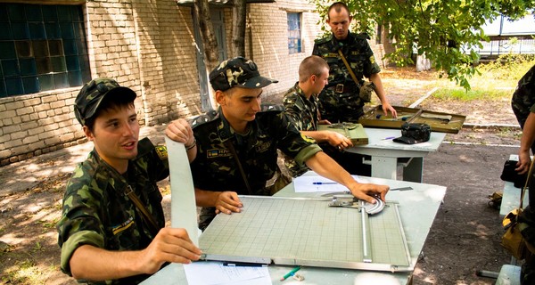 В запорожских военкоматах сидят без обеда