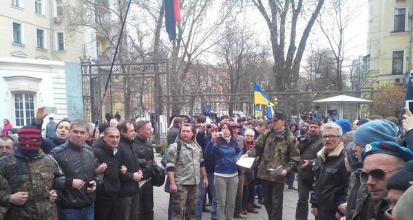 Судьи повторно собираются на съезд в засекреченном месте