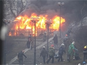 Киевские медики: на Майдане болеют пневмонией и ветряной оспой