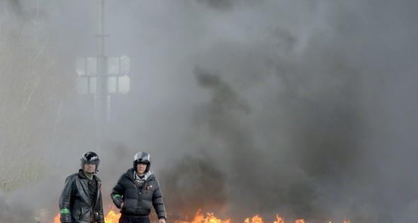 Митингующих, захвативших милицию и СБУ, грозят судить как террористов  