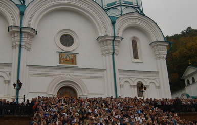 Верующих просят не ехать на Пасху в Святогорскую лавру