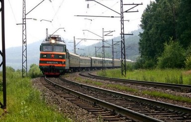 В Донецкой области до сих пор не возобновлено движение поездов