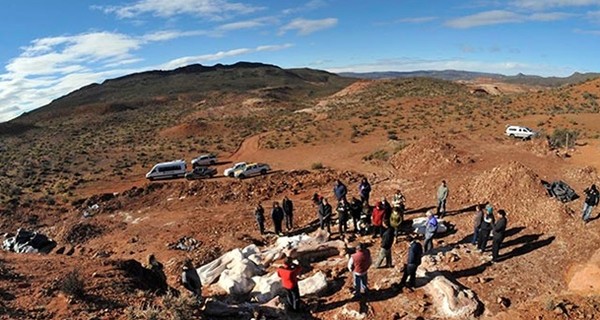  В Аргентине нашли кости самого большого динозавра на Земле