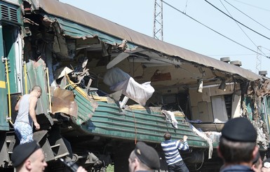 В Подмосковье шесть человек погибли в аварии с поездом