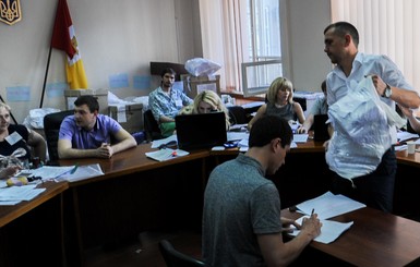 В Одессе половину протоколов с окружкомов отправляют обратно на участки