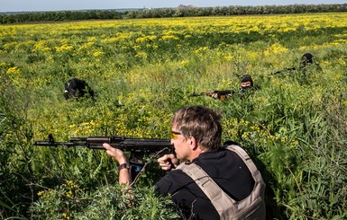 Жители Волновахи попросили прощения у матерей погибших солдат  