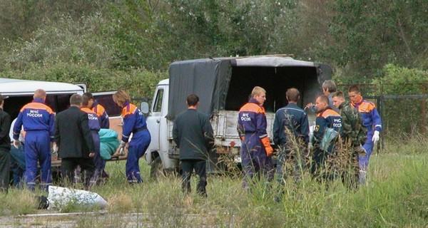 На месте крушения вертолета под Мурманском найдены тела семерых